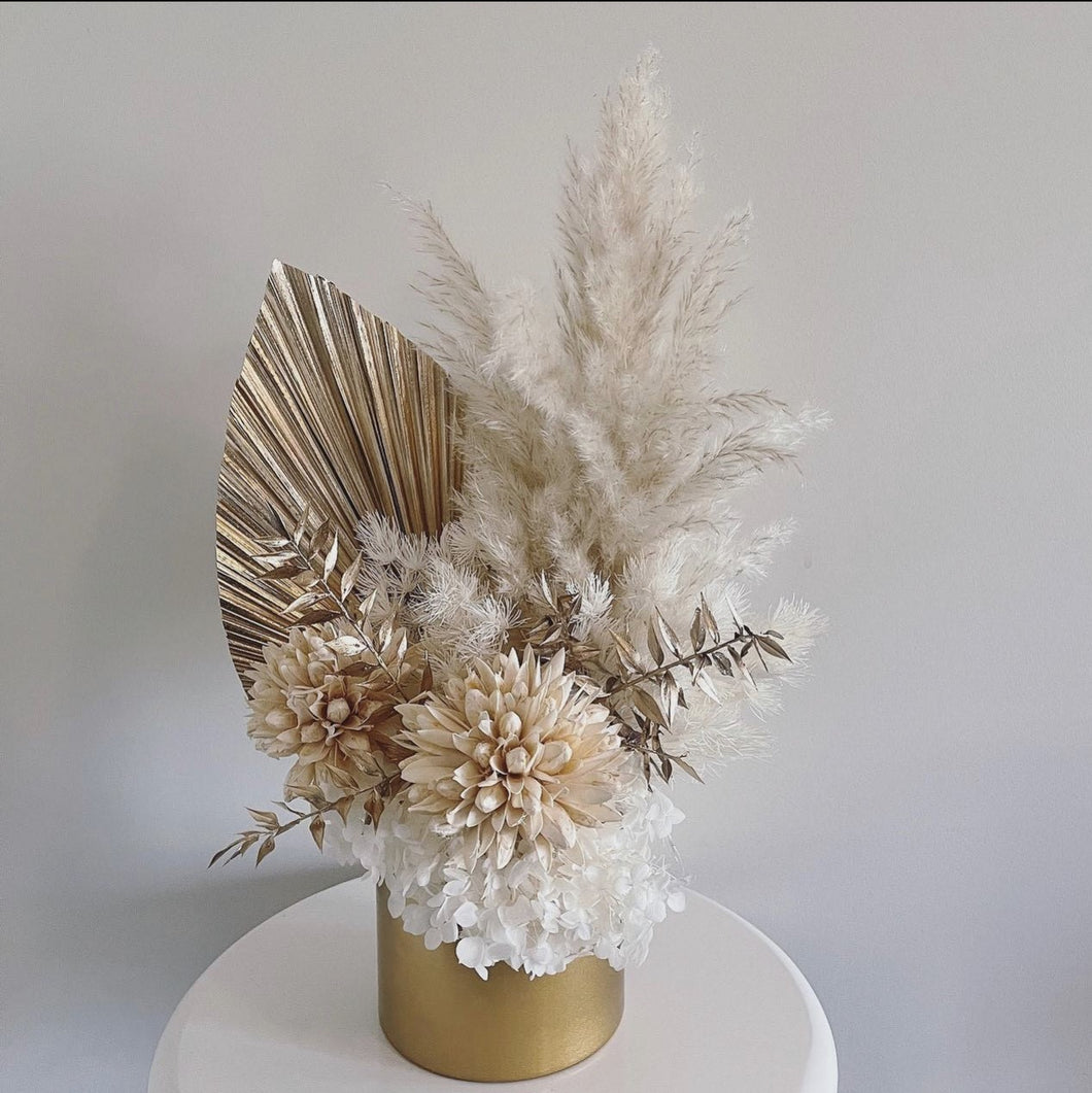 Golden - Medium Arrangement