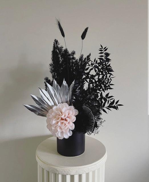 Dahlia - Small Arrangement