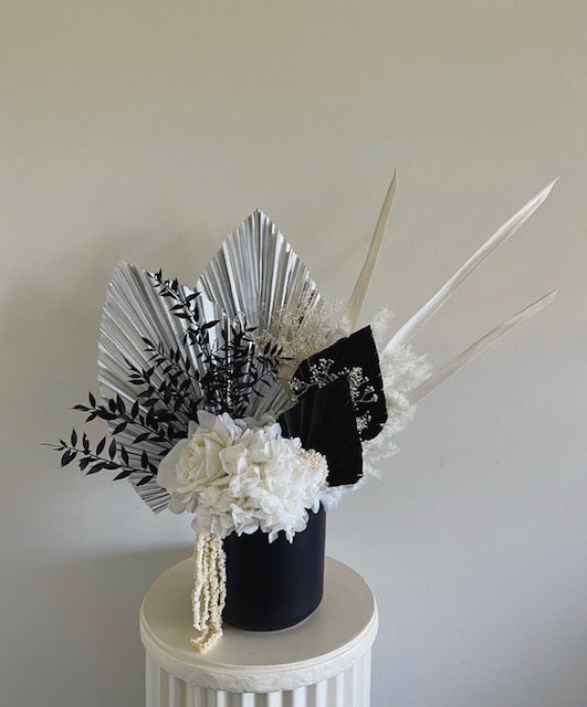 Alyia - Medium Arrangement