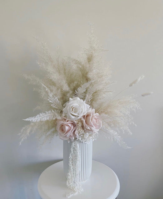 Hannah - Medium Arrangement