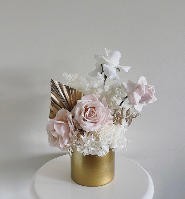 Penelope -Medium Arrangement