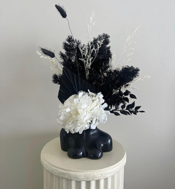 Aries - Medium Arrangement