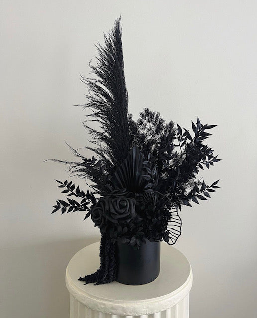 Black Rose - medium Arrangement